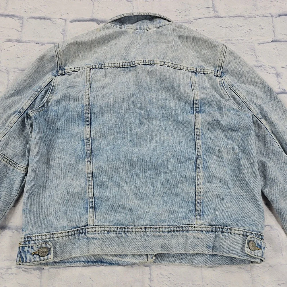 Free People Rumors Denim Jacket WOMENS M Light Wash Distressed Cotton Trucker - Picture 12 of 14